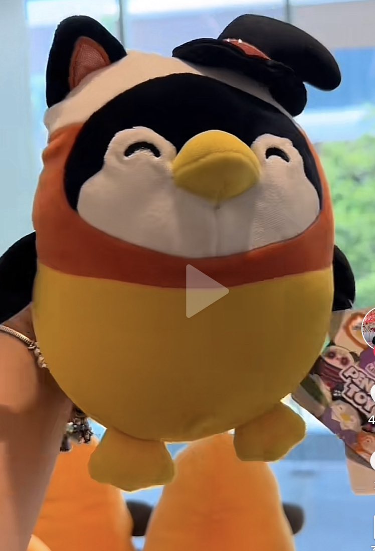 NO MAMES ya llegaron los pingüinos de halloween a miniso 
NECESITO !!!
