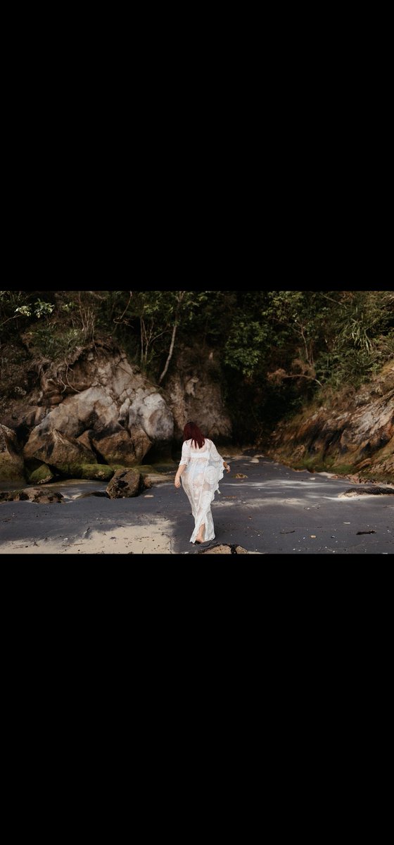 curvemodelnz's tweet photo. @curvemodelnz
@BelleModels 

Breaking one world to create the next ✨️ ✨️✨️
Create your life, listen to that inner voice and gut, woman have intuition for a reason ✨️ dreams come true! https://t.co/m4FqPBa3M4