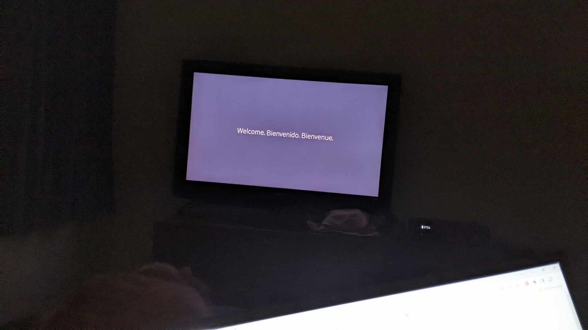 @comcastcares
@comcast
@Xfinity
#comcastoutage  I have been getting Error code XRE-00002 for over 2 hours now, I cant get past this screen-depowering and system restarting are Not working. internet works just fine, only tv is down.