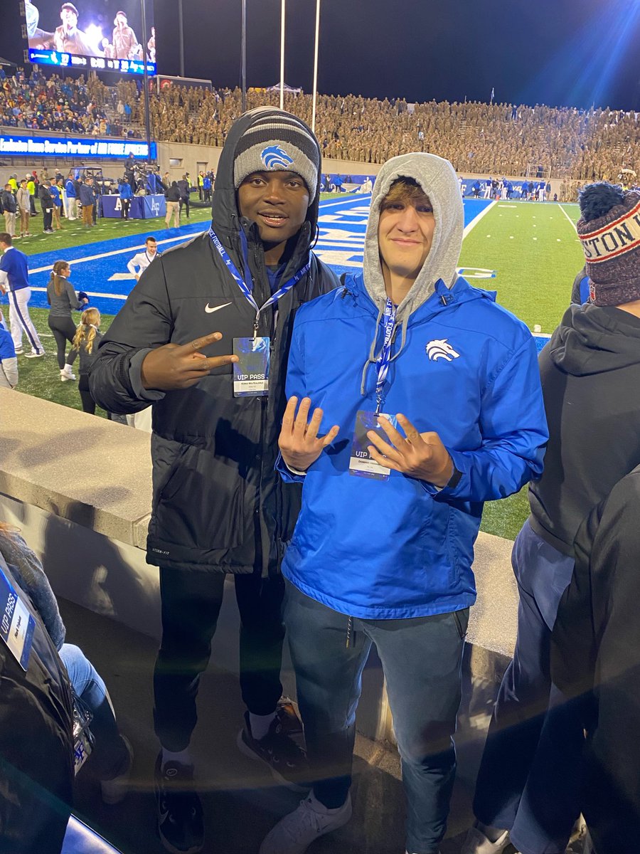 Had a great time ⁦the Air Force win against Wyoming! ⁦@CoachKPearsonAF⁩ ⁦@AF_FBRecruiting⁩ ⁦@LiamSzarka⁩ ⁦@Nkongolo_W⁩
