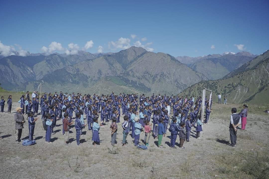 PAS_Office's tweet photo. We want to announce the completion of our "Astronomy in Rural Areas of Nepal" project supported by the Royal Astronomical Society and https://t.co/kRDjvPFaY7. The project involved distributing 12 telescopes (Celestron 130 EQ), together with the stationary materials needed …[1/] https://t.co/VlEDOYDFgg