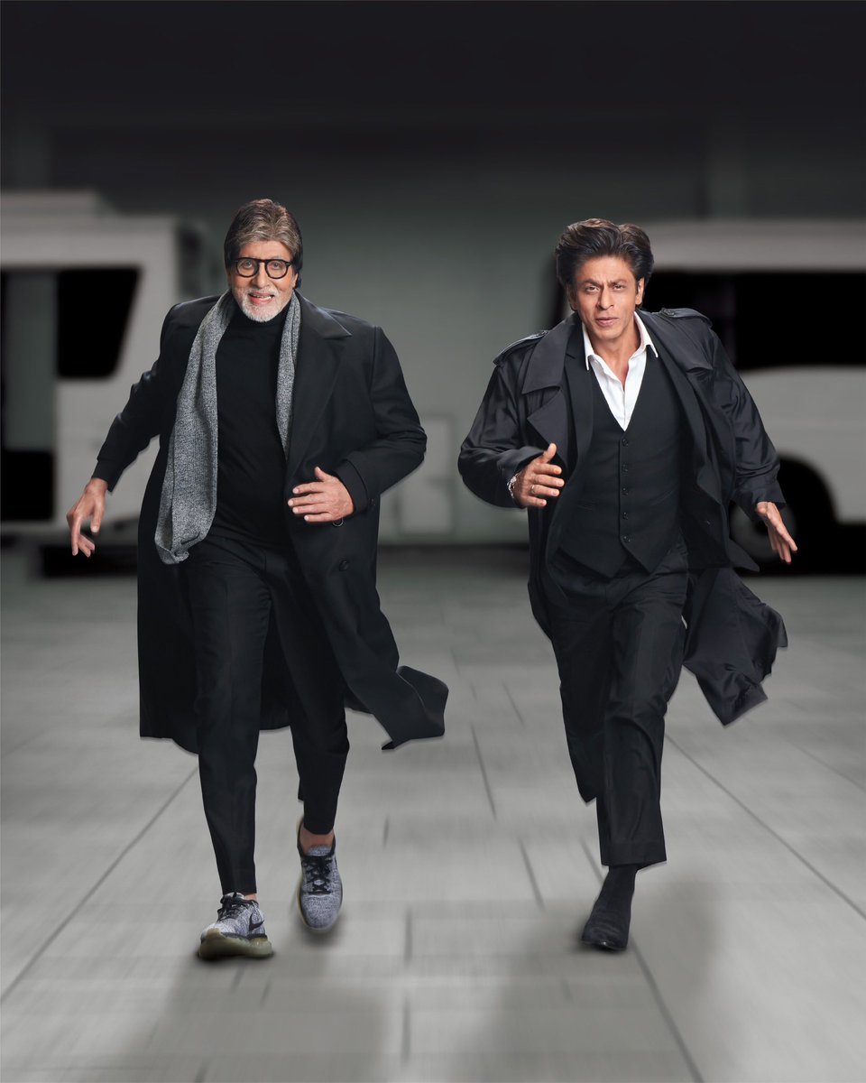 crispxxdaisy's tweet photo. #JawanFirstDayFirstShow #JawanCelebrationAtBurjKhalifa #jawan #ShahRuhKhan @SrBachchan #AmitabhBachchan https://t.co/ZZ8ud64WpZ