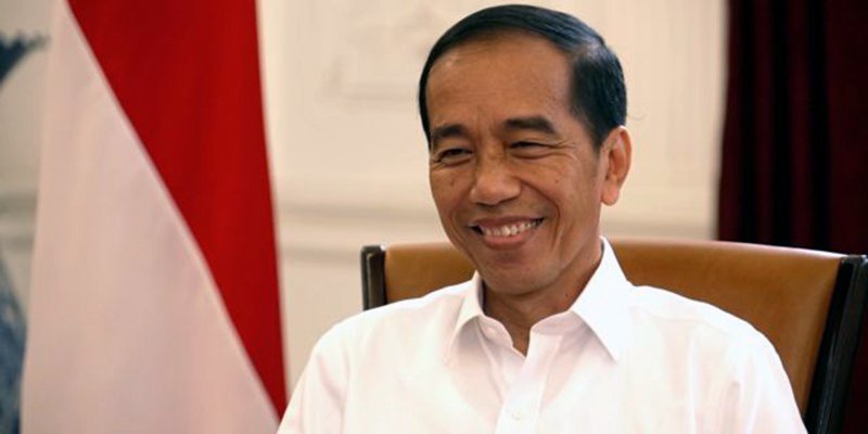 Habis putusan MK yang MENOLAK permohonan syarat Usia Capres-Cawapres

Jokowi mulai MENCATAT DAFTAR orang yang benar2 jadi KAWAN sejati, siapa yang benar2 hanya berniat BERKUASA dan PENJILAT

Daftar nama2 kawan sejati itulah yang akan diserahkan ke Ganjar Pranowo, berjuang bersama