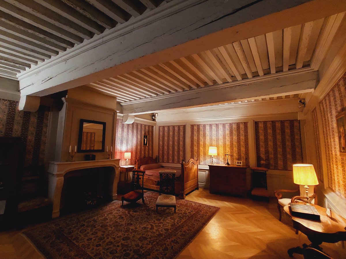 Francois_DeVr's tweet image. A very interesting conference on the houses of the saints from the Middle Ages to the present day, organised by the University of Lyon in the house of Pauline Jaricot, who was beatified in 2022.
#Lyon #sacral #CatholicTwitter #religiousstudies #sanctuary