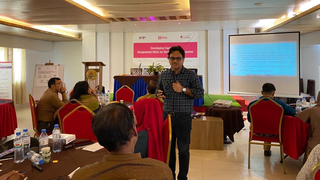 AnsariSazzad1's tweet photo. @ifrc @CHS_Alliance @StatePRM @Hrusikesh18 @resty_lou @sanjeevkafley @RaquibRony @arafin_karim @Azharul538 @AchalaNavaratne @isteak_ahammed @FerdousMaliha @RedCross 2/2 Absolute pleasure to engage in 2โฃ batches of #CHS training for 30+ #PoolFund member agencies of #Bangladesh.
The events accommodated interactions & wisdom of 85 participants representing 30+ grass-root, local & national agencies in #CoxsBazar.
@BRACworld @ifrc @CHS_Alliance https://t.co/00RW09Tdlp