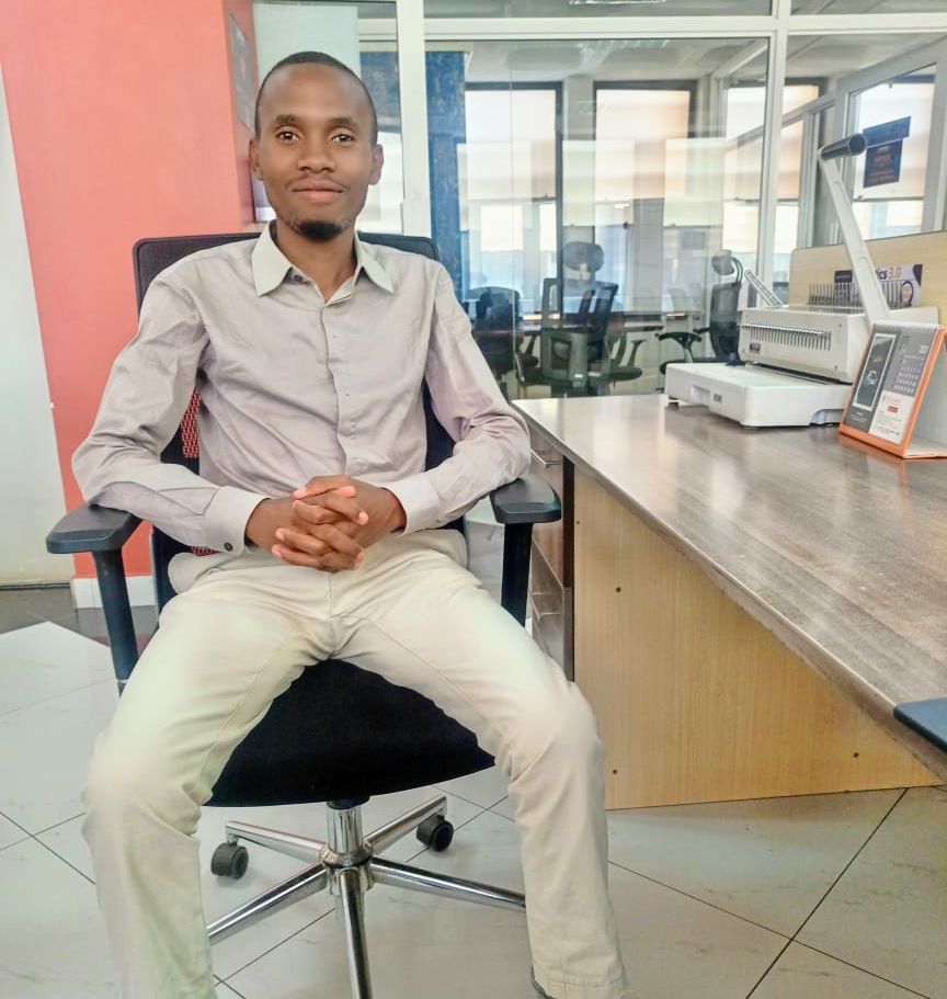 BensonM13171027's tweet photo. May this week bring joy, happiness and fulfilment of your work and hustle. Be happy of your accomplishments no matter how small they're. Build up in your small achievements.
Wishing you a happy Monday and fruitful week ahead.
#behappy
#dontgiveup
#believe
#youngheroinmaking https://t.co/nCtsHey85w