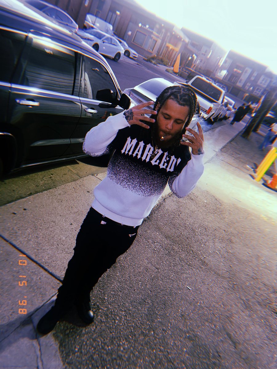 Did a show in Dallas last night 4am I was on the plane to another play in Denver 💴💪🏽✈️