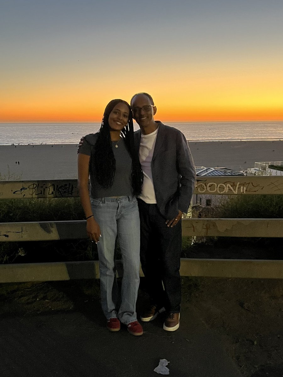 MehariG_MD's tweet photo. #BestWeekend in LA #BestSunday /my #birthday -all in one day greatest arts and gardens with daughter @GettyMuseum presented on #Stroke progress on #Ethiopia at #Collaterals 2023 #sunset at #SantaMonica beach and dinner with daughter #blessed c u next year @dliebesk and friends 🙏🏾 https://t.co/6ufnSDigsI