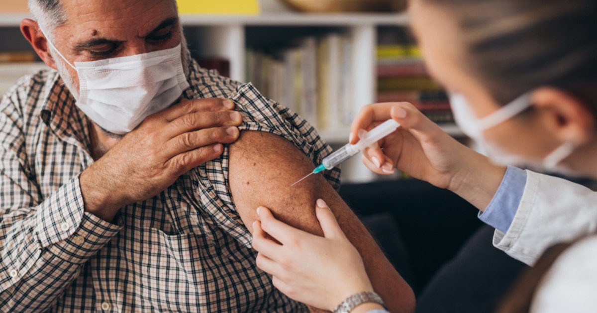 🤧 Het griepseizoen komt eraan! Hét moment voor een aantal risicogroepen om de griepprik te halen. 💉 Behoor jij tot een risicogroep? Maak dan snel je afspraak bij je huisarts of apotheker. Lees hier alles over de griepvaccinatie. 👇

helan.be/nl/magazine/mi…