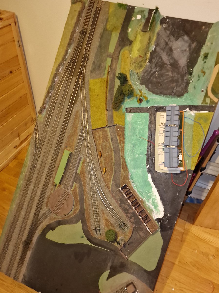DRSstonefield's tweet photo. **FOR SALE** OO gauge layout, based on Hastings and St. Leonard's Warrior Square. Approx measurements of whole layout when assembled; 392cm long, 190cm wide-please note these are approximate as couldn't fully lay it on the floor. Asking £125 but open to sensible offers! #TMRGUK https://t.co/SsHDgoLs4P