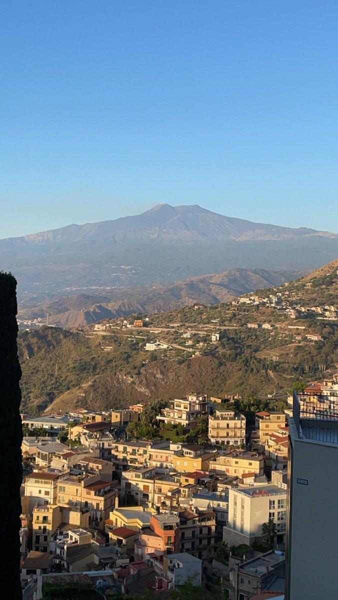 @VisitSicilyOP Room with a view #etna #taormina #villaangela