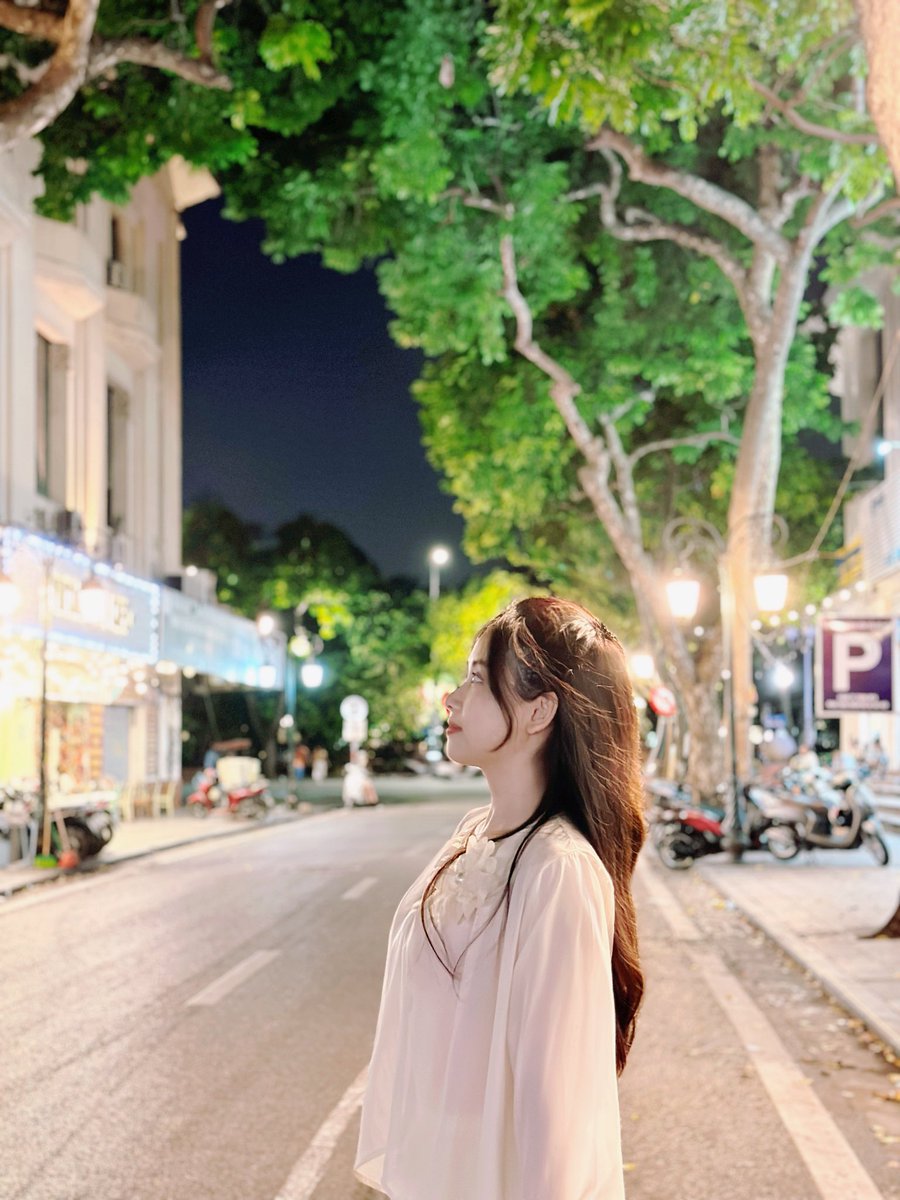 lananhpham330's tweet photo. I’m back 🙈🍀, follow me 💓
#161023 #LAmind #NIF https://t.co/57QaYjp39s