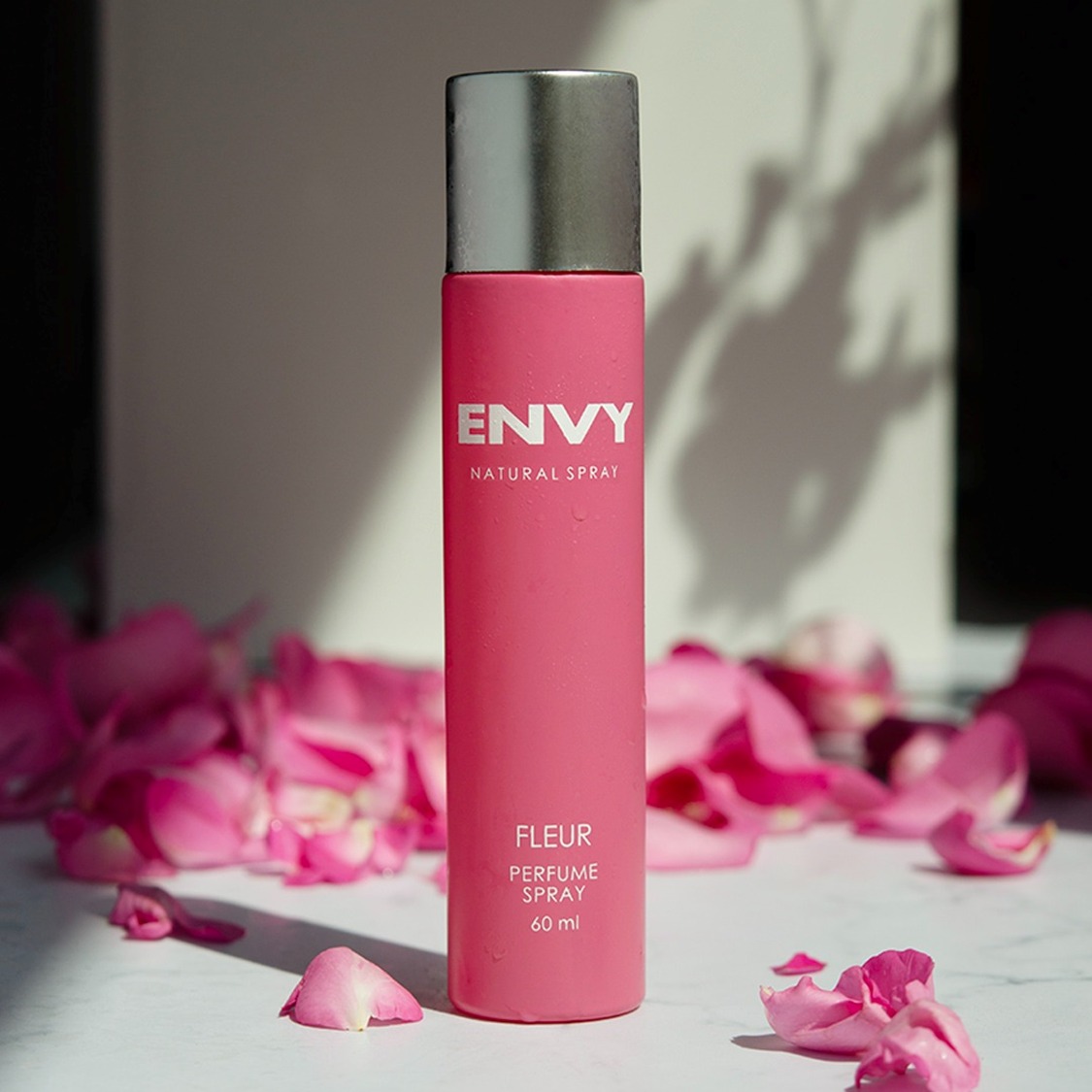 Evoke an aura of timeless sophistication with every spray. 'Fluer' is not just a fragrance; it's an embodiment of style. . . #Envy #Envyfragrance #Shine #Fragrancelove #France #Envyfleur #Authenticity #PremiumPerfumes #Essence #trustedfrenchfragrance #french #perfume #Trust