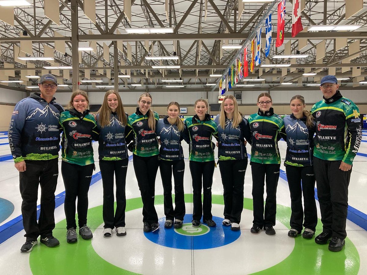 Moved into the Championship Finals in Red Deer & had to battle to get the win after being down 0-6! Playing the younger DeSchiffart sister made for a good game vs Team Young! #hardlinenation 
⭐️⭐️⭐️⭐️⭐️ Sponsors! @darren_moulding @HardlineCurling @MoesLacombe @DynastyCurling