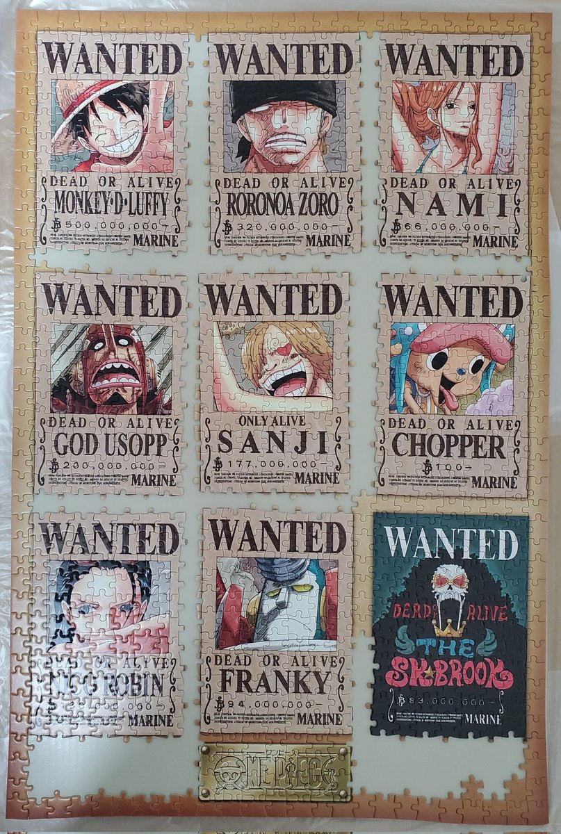 sugi_puzzle's tweet photo. 【ONE PIECE】麦わらの一味の手配書ポスターパズルが完成しました！
Netflixの実写ONE PIECE観ました？面白かったですよね✨
#ジグゾーパズル
#ONEPIECE 
#ワンピース
#アニメ https://t.co/pOaEr5yizG
