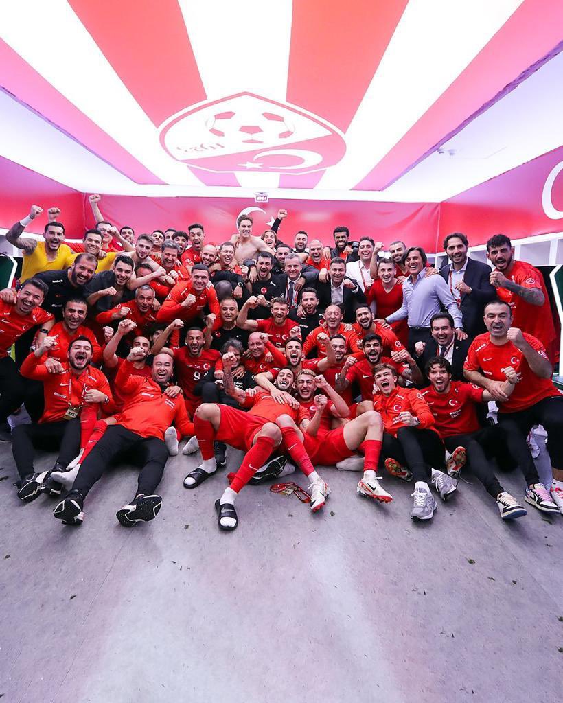 Bekle bizi Almanya geliyoruz.. 🇹🇷 

Euro 2024 elemelerinde Letonya’yı mağlup eden #BizimÇocuklar 2024 Avrupa Futbol Şampiyonası’na gitmeye hak kazandı. 

Ayrıca Şanlıurfaspor başkanlığım döneminde Şanlıurfaspor’a getirdiğim <a href="/sametakaydin/">Samet Akaydin</a> ’ın muhteşem yükselişi beni