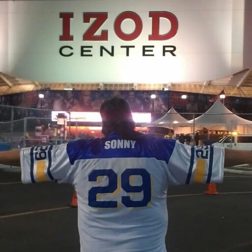 sonrep29's tweet photo. @IAmJericho Raw after Wrestlemania 29. The last big show at the IZOD. So happy I got to do the iconic Y2J pose and capture this moment. Amazing night/weekend.

Oh... And to top it off I also won a friggin slammy award. 2 more and I'll tie Mr Chris Jericho himself! https://t.co/XHRI9kBbiZ