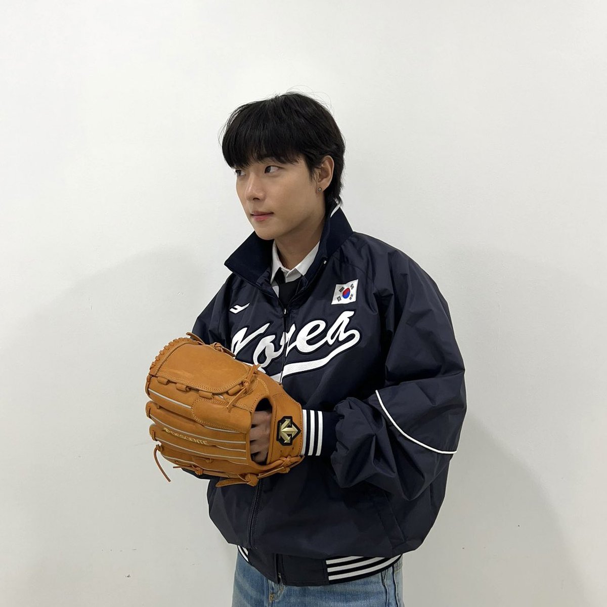 ETIONWORLD's tweet photo. ⚾️ https://t.co/8yInF3fiPo