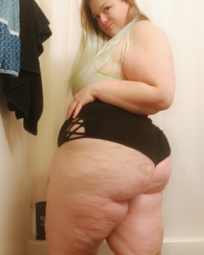 keelydawb's tweet photo. ONLYFANS October special! only  $4.99 to subscribe!💋 https://t.co/YPhV3WpXz1