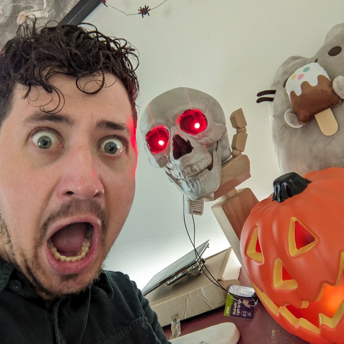 LucaGoldwolf's tweet photo. Spooky month day 6 is LIVE and we're jumping into some Evil Within again - come hang out for some spooks! https://t.co/Mj7qNBSv5l https://t.co/kMbL2ExlH4