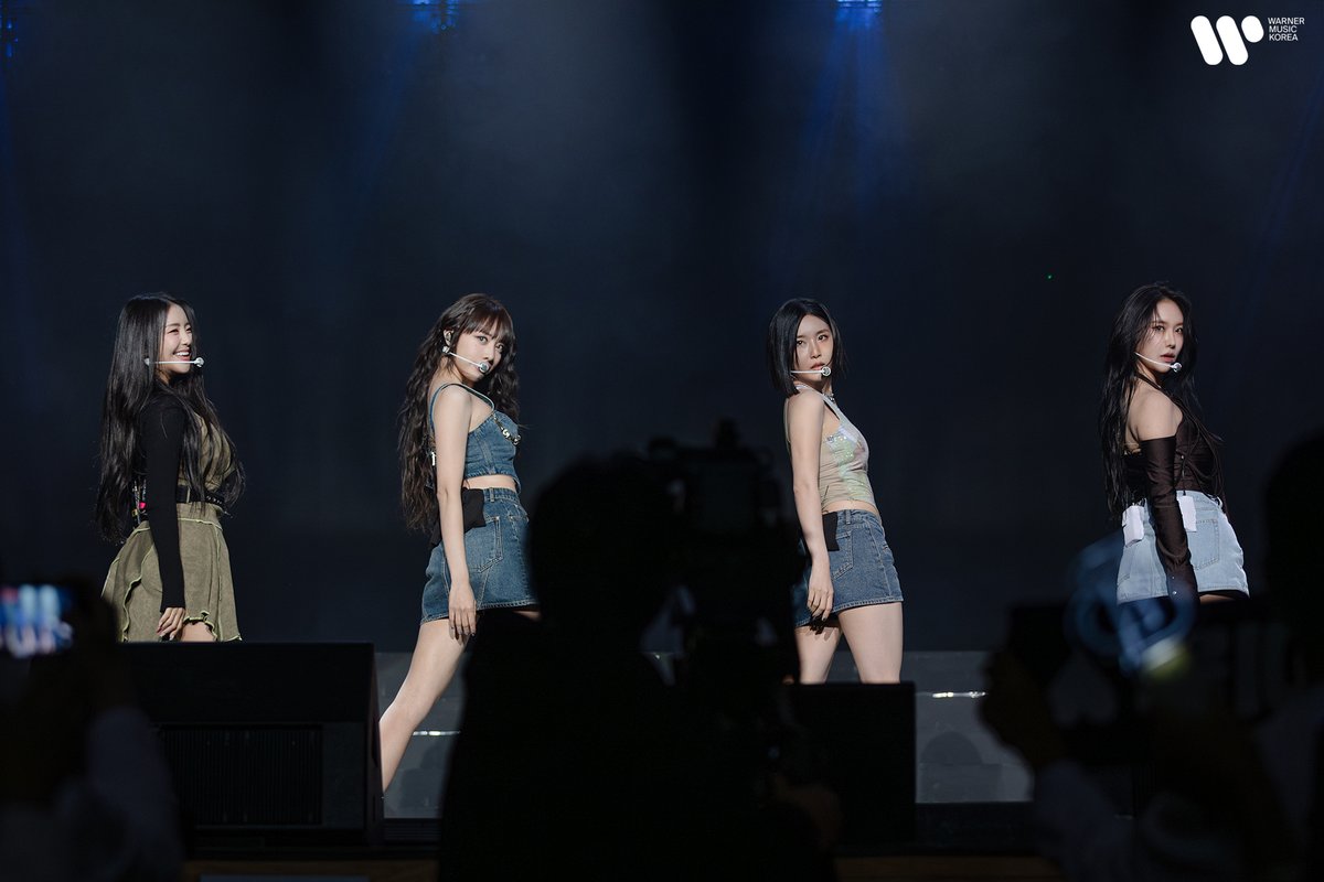 weare_bbgirls's tweet photo. [📷]
[브브걸] 팬콘 진짜진짜 최종.JPG

🔗https://t.co/35U7W8I2tD

#브브걸 #BBGIRLS
#ONEMORETIME https://t.co/rsWCUdtLfV