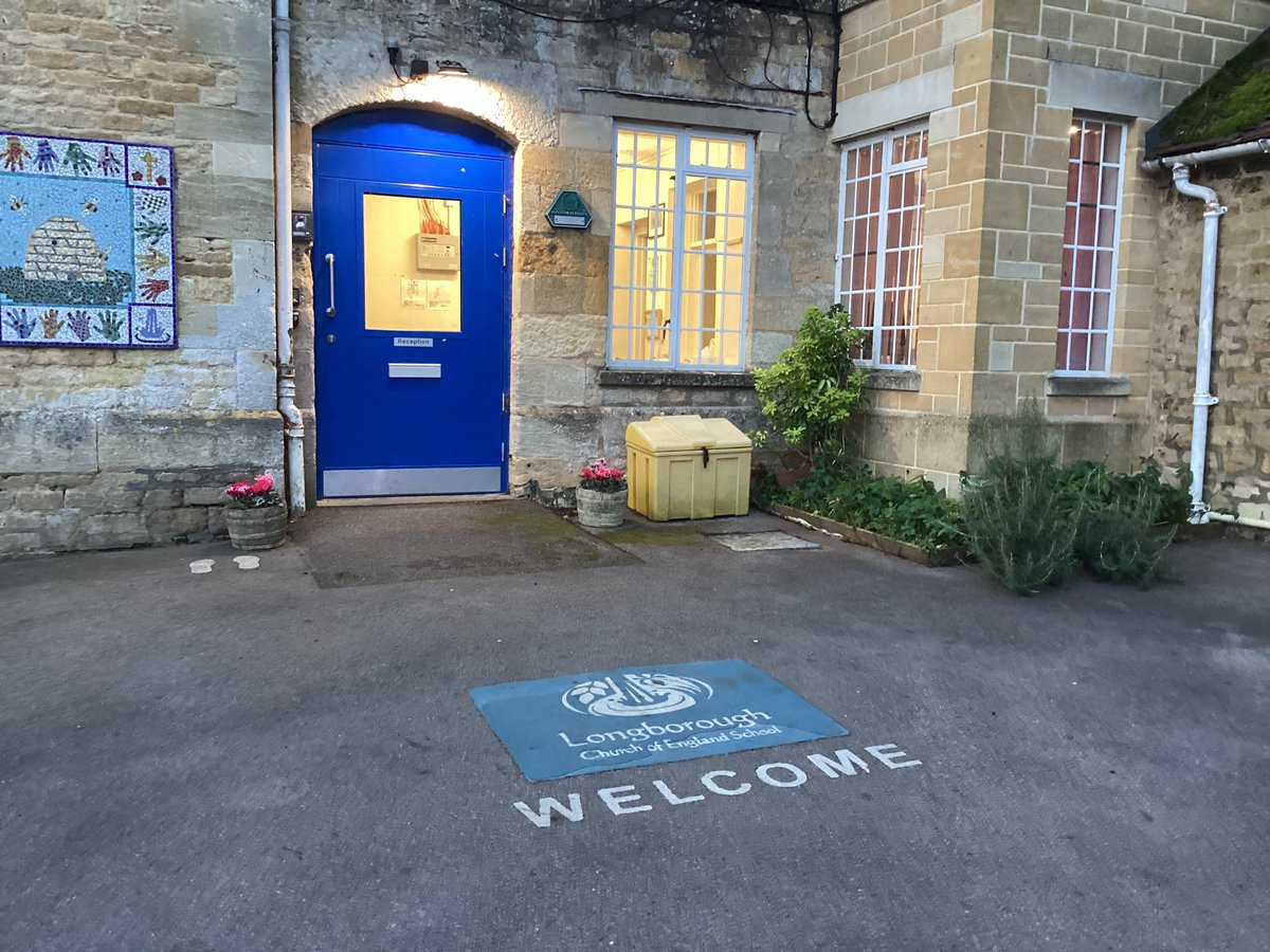 LongboroughCofE's tweet photo. Huge thanks to one of our families for making the front of our school look amazing! #schoolfamily #villageschool https://t.co/b7grKdxW3g