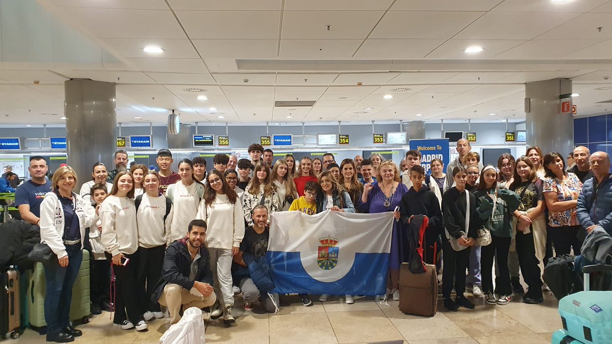 Camino de Gorey. Buen viaje, chicos!!!
#viaje #aprendizajedeingles #intercambio #fuenenglish <a href="/AytoFuenlabrada/">Ayuntamiento de Fuenlabrada</a> #familiascientia #scientiaschool #scientiaalhucema