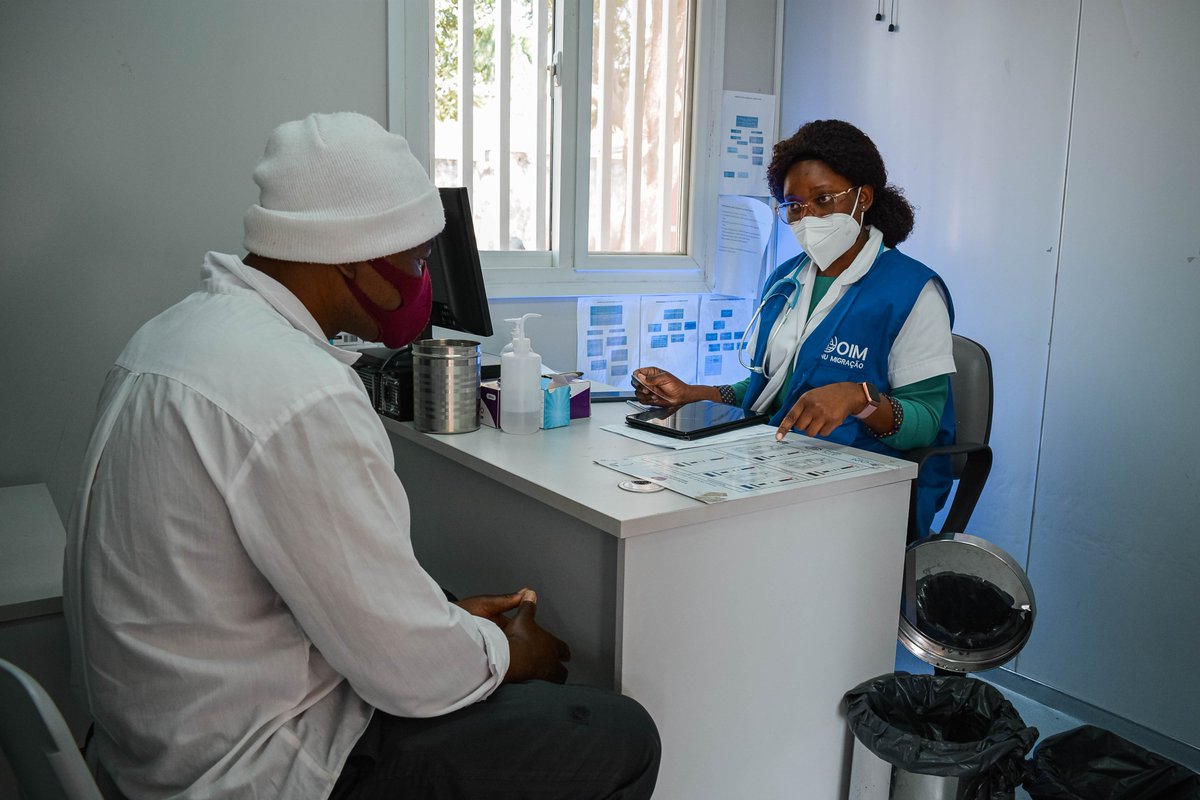 🌍150+ years of migration from Mozambique to South Africa's mines led to enduring challenges. Miners still face health risks like TB & lung disease.

🩺IOM oversees 3 occupational health centers for migrant workers in Mozambique.

📚More: blogs.worldbank.org/africacan/crit…

#MigrantHealth