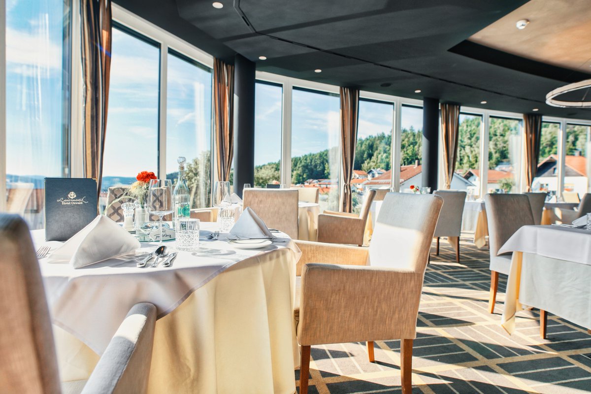 💕Das Wellnesshotel Oswald in Bayern👉tinyurl.com/Oswald-Wellnes… Hier findest du einen Platz der Ruhe, einen Platz der Entspannung – eine wahre Oase, in der du Einkehr finden. 📷: Hotel Oswald #leadingspa #leadingsparesorts #hoteloswald #bayern #hotel #wellnesshotel #wellnessurlaub