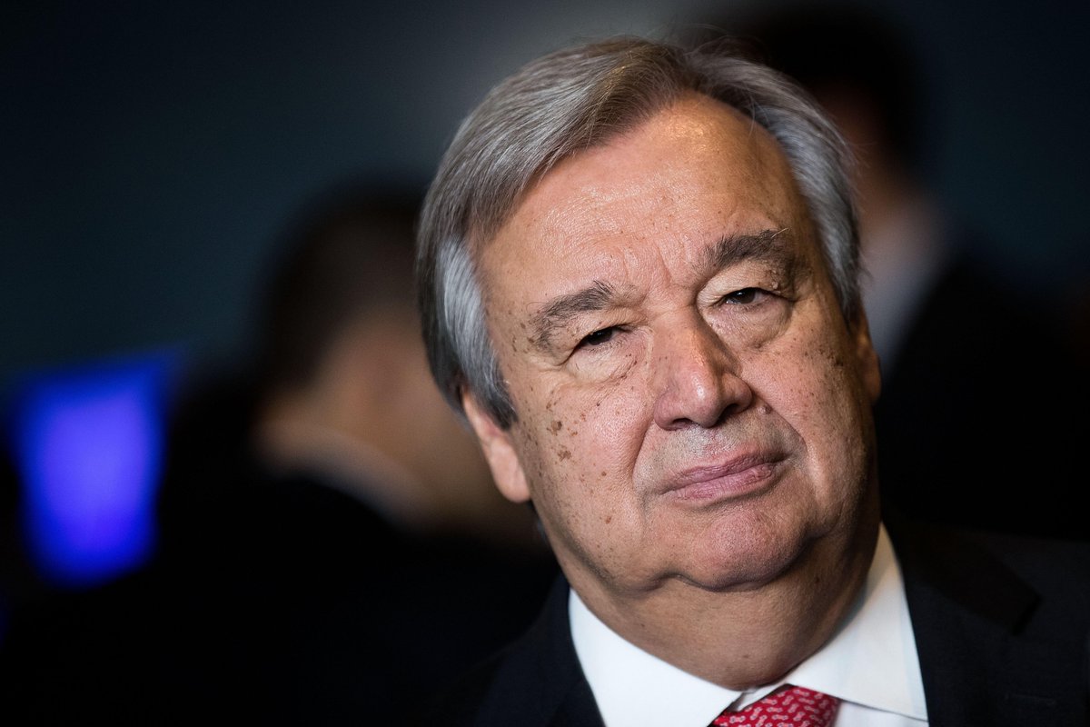 mhrezaa2cen's tweet photo. The idiot in the picture, Secretary General of the most useless int. organization called the "United nations", happens to be alive!! He has asked the Palestinian Resistance to release the detained #Israhellis immediately without mentioning the #WarCrime of #Israhell in #Gaza!!!!! https://t.co/RSQ4biv1e8