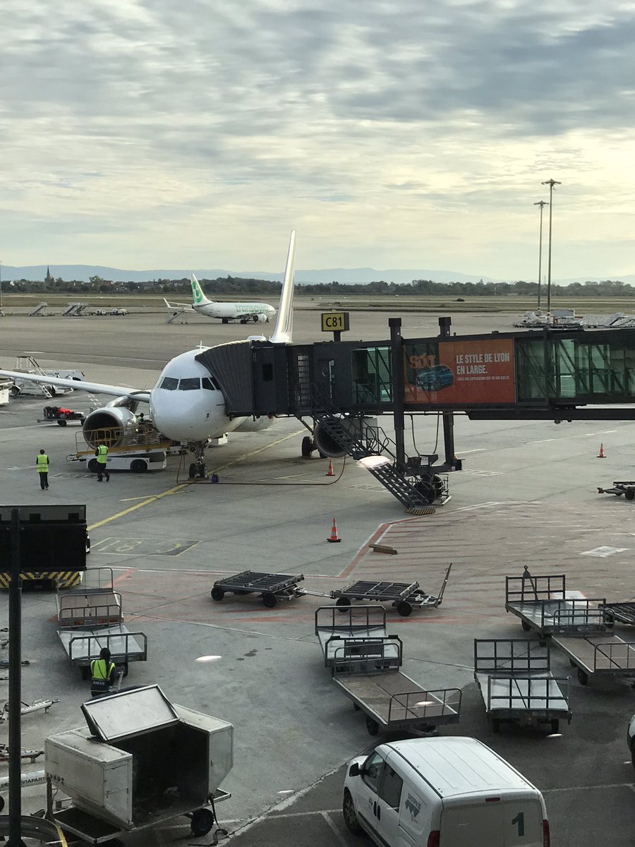 It's time for the flight to Osaka✈️

I'll never forget French player’s welcome🇫🇷
Next in Osaka,I’ll give it like you guys.
I’m looking forward to seeing you guys again someday👋

Thanks a lot.