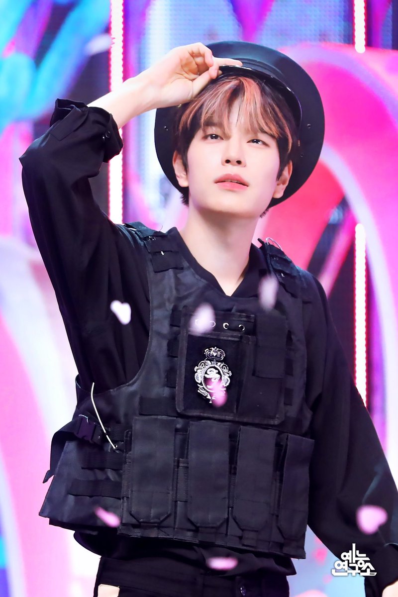 0NgqcNz0etD0j8Z's tweet image. I nominate #Seungmin from #StrayKids for the #BestModelForCap of kpop idol! #KookyRanking  #KookyGallery!!!