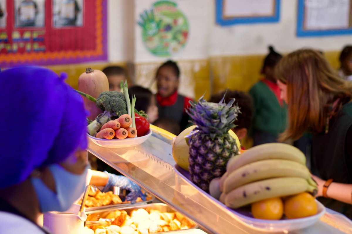 Eating_Better's tweet photo. Government buying standards for school meals need to focus on health and sustainability.
New blog by School Food Matters (@sfmtweet): https://t.co/MYbpm1ihwH
#EatingBetter #SchoolFoodMatters #SchoolFood #Sustainability #HealthyFood https://t.co/1E5irK08yM