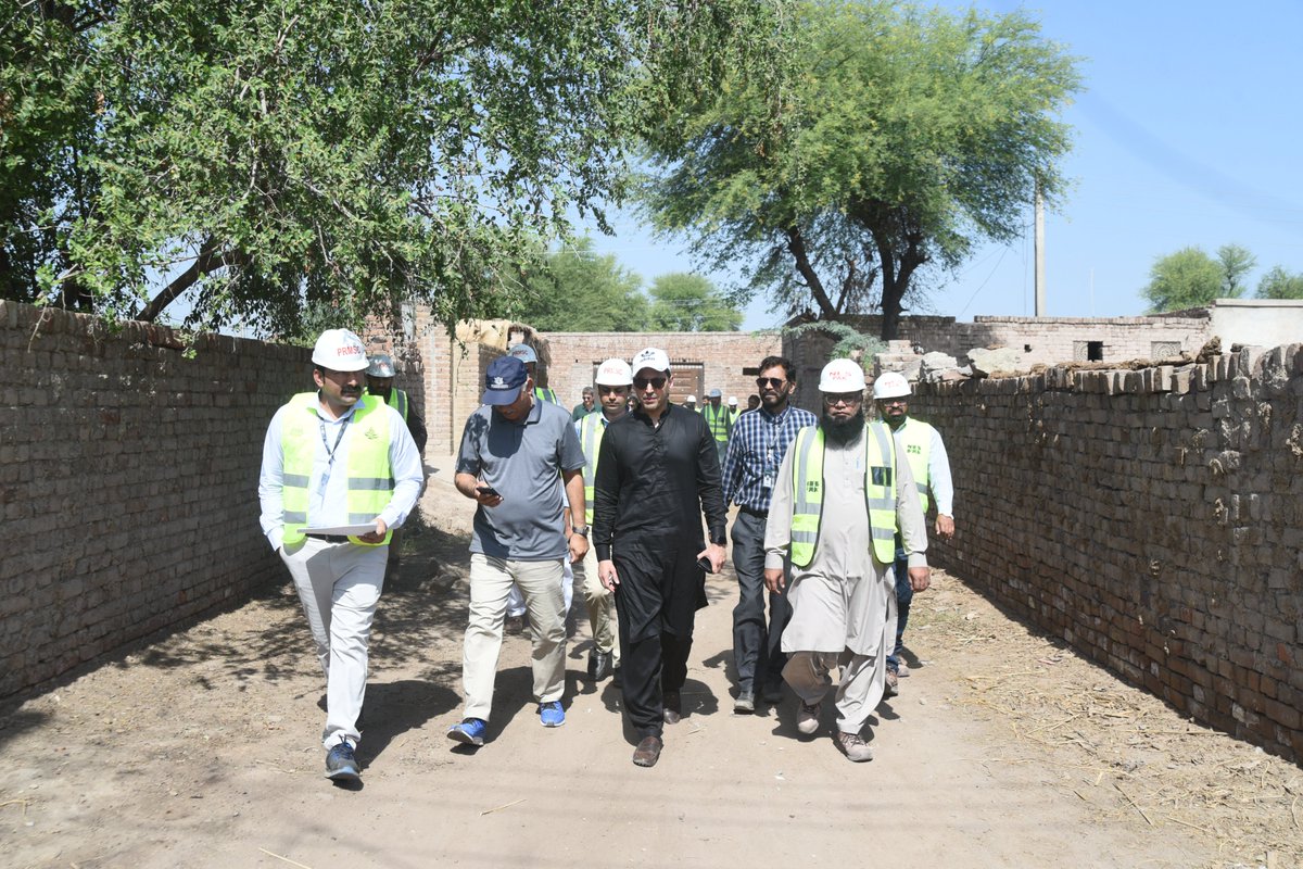 PRMSC_Official's tweet image. PRMSC staff, in collaboration with the World Bank TCAF (Transformative Climate Asset Facility) technical mission, conducted a field visit to Tehsil Bhawana ,Chinot.

#PRMSC #lgcd #worldbankpakistan #Bhowana #RuralDevelopment #punjab #Pakistan