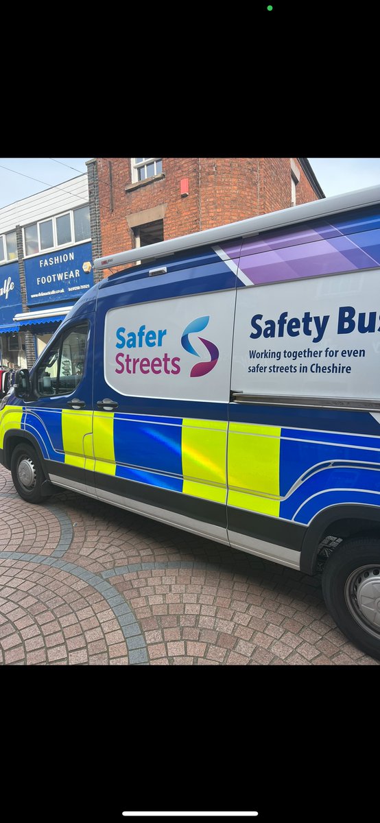 Safety Bus:

The Safer Streets Safety Bus is currently in Congleton Town Centre providing reassurance and advice to shop owners, residents and all community members

You may see the bus more so during the night time economy 

#SaferStreets #SafetyBus