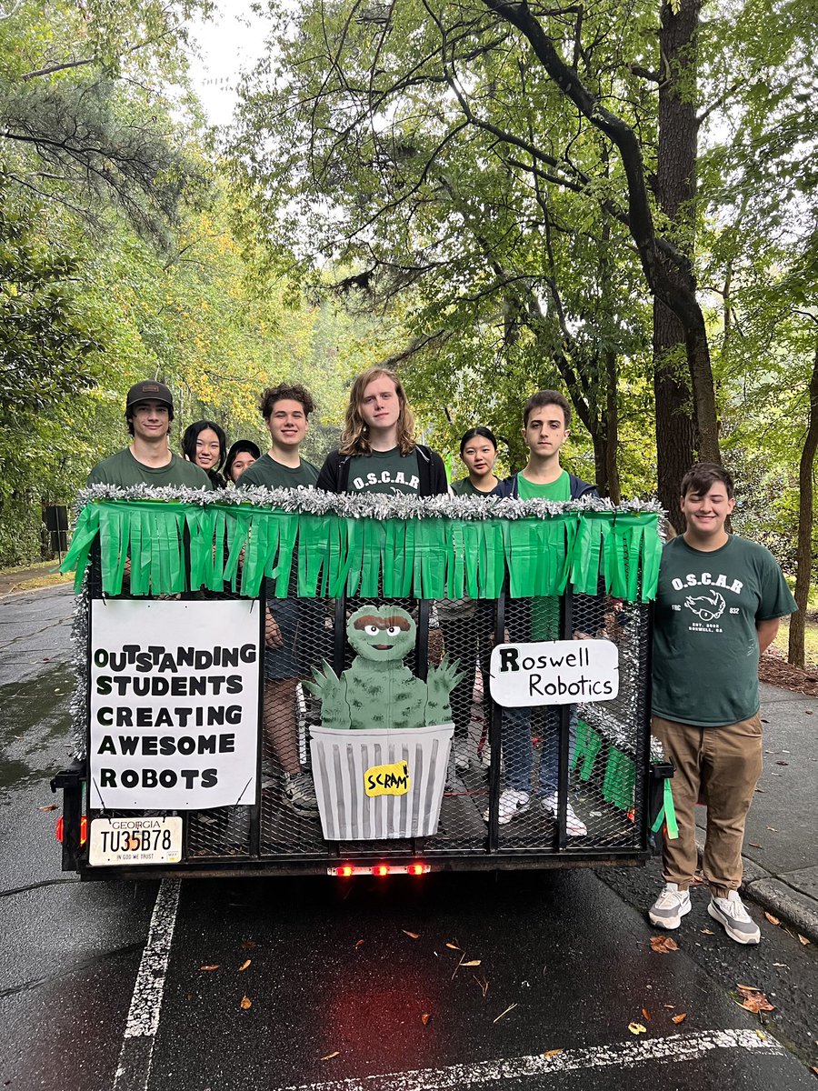 team832's tweet photo. OSCAR had a BLAST at the Roswell Youth Day Parade and Art Block!! 

#morethanrobots #FIRSTInspires https://t.co/t8EiNLkL7y