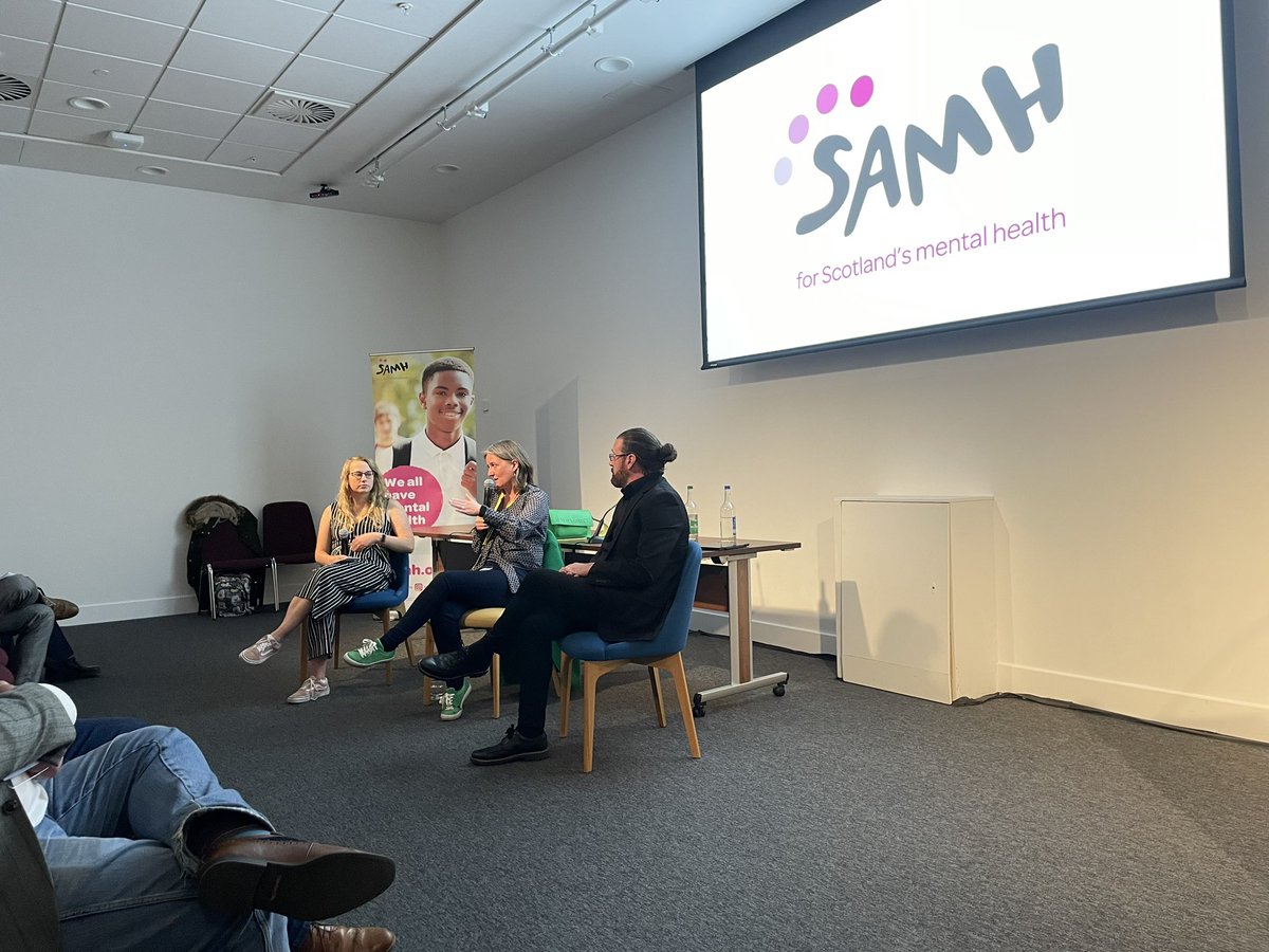 Insightful conversation <a href="/SAMHtweets/">SAMH</a> fringe event on the challenges young people face today and the impact on their MH. We’re now discussing solutions - building resilience and hope <a href="/MareeToddMSP/">Maree Todd</a> <a href="/William_J_Burke/">Billy Burke</a> Thank you.