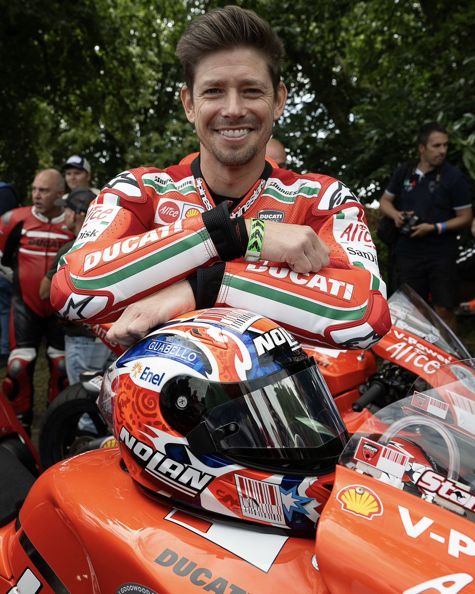 ducaticorse's tweet photo. Happy birthday, Legend @Official_CS27! 🎂

#ForzaDucati https://t.co/1dBt3mJ0tI