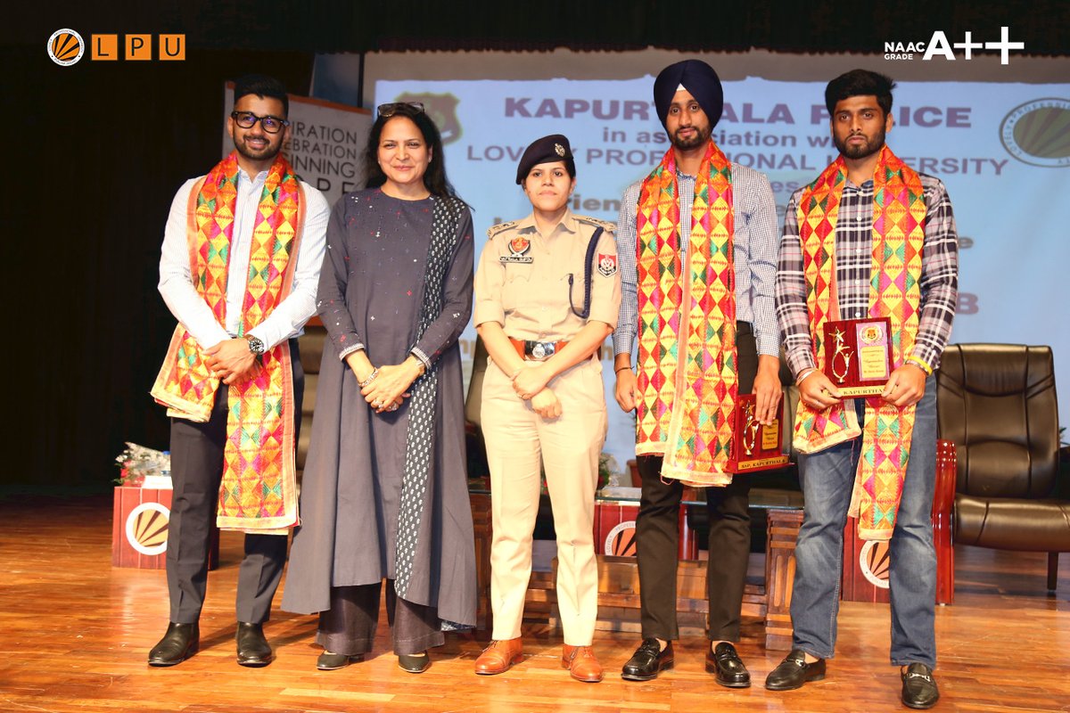 At LPU, the Asian Games '22 Gold Medalists, our very own LPU Vertos Manpreet Singh, Varun Kumar, and Mandeep Singh, graced the university at UniPolis for a Showcase Hockey Match They warmly welcomed the hockey gold medalists, along with the LPU and Kapoorthala Police hockey teams