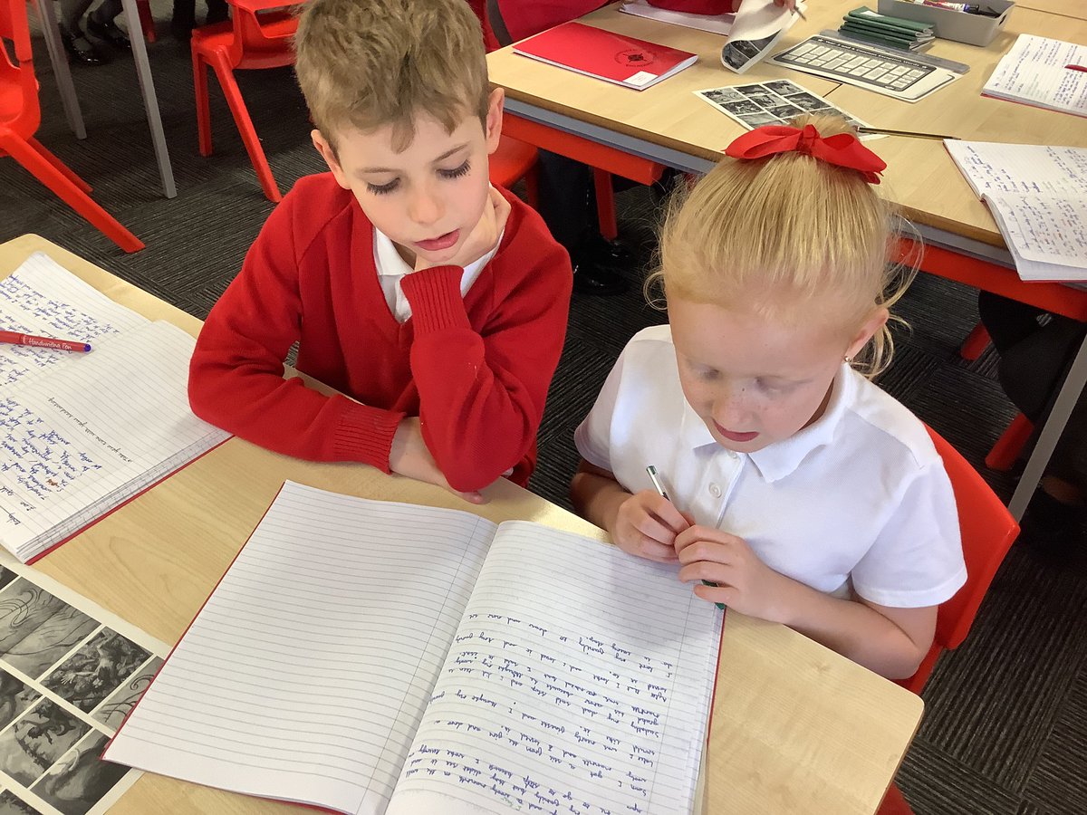 StPhilipsY3A's tweet image. We love working together to check our writing! @StPhilipCEAP #teamstphilips