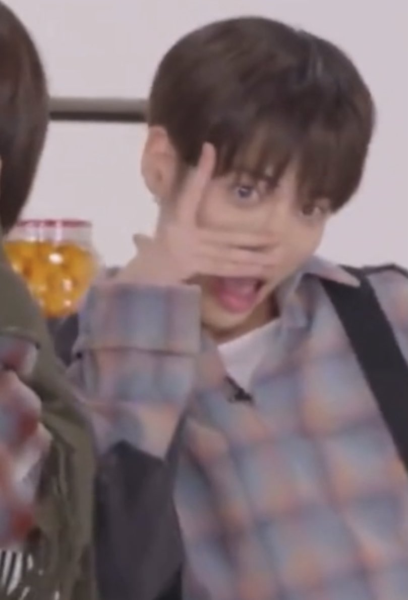 sweetpeach_txt's tweet photo. ㅎㅏ 얘 이 포즈 왤케 조아함ㅜㅋㅋㅋㅋㅋㅋㅋㅋㅋㅋㅋㅋㅋㅋㅋㅋㅋㅋㅋㅋㅋㅋㅋㅋㅋㅋ https://t.co/qjwFobfnNy
