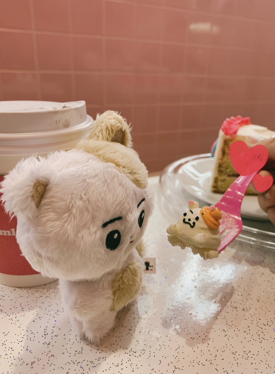 pippin_hsng's tweet photo. 🐹10.15🎂🎈

ヒスンくん
せんいるちゅっかへ🩵

ケーキもステッカーも先着特典のキーリングもぜんぶかわいかった♡

@by_seung 님
@yolumlovesyou 様

#스윗리틀_희승
#SWEET_LITTLE_HAMZZI
#HAPPY_HEESEUNG_DAY 
#ENHYPEN #HEESEUNG https://t.co/8i4xM7i2f4