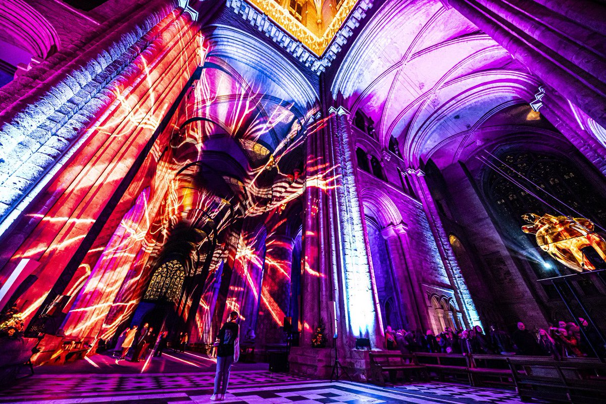 luxmuralis's tweet photo. “Another worldly experience”
“11/10”
“It has to been seen to be believed”
#science @durhamcathedral
Next we move to @gloucestercathedral with “Light Eternal” & @stalbanscathedral with #Renaissance”
#projectionmappingart #projection_mapping #projectionart #sonetlumiere https://t.co/iJ680K9WDE