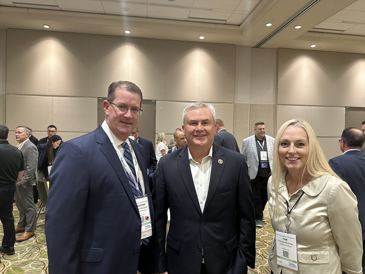 Thank you <a href="/RepJamesComer/">Rep. James Comer</a> for attending <a href="/Commpharmacy/">NCPA</a> Annual Meeting and shining a light on a needed subject!  #ncpa2023  <a href="/MarquessPam/">Pam Marquess</a>