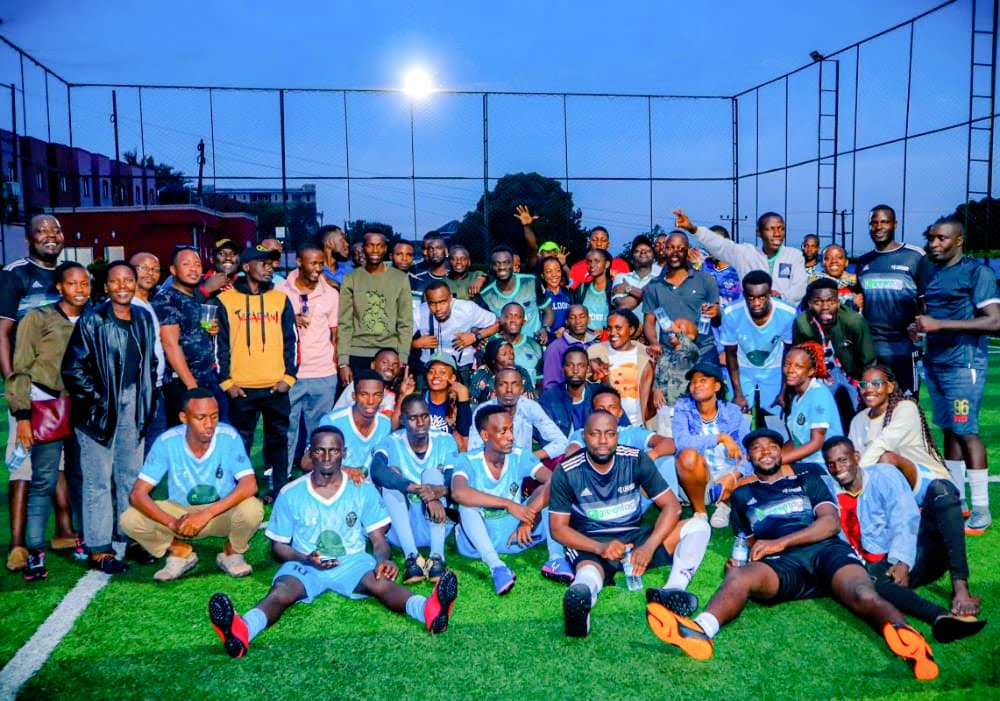 It’s hard to believe it’s a 1 year already since different teams <a href="/FcObuchai/">𝑶𝒃𝒖𝒄𝒉𝒂𝒊 𝑭𝑪</a>  <a href="/BOMBAZ_FC/">BOMBAz FC</a> @EmbiriziFC <a href="/majjefc/">Majjefc 🇺🇬</a> <a href="/musindo19/">Ōmusindo</a> <a href="/The_Legends_FC/">+2 LEGENDS FC</a> <a href="/EkidoFcplustwo/">ekido fc</a> <a href="/SpendersFC/">SpendersFC</a> from the +2 Almuni community joined up forces on this day &amp; came up with a <a href="/TheTermites2003/">Plus Two Sports League</a> . Happy Anniversary 👏