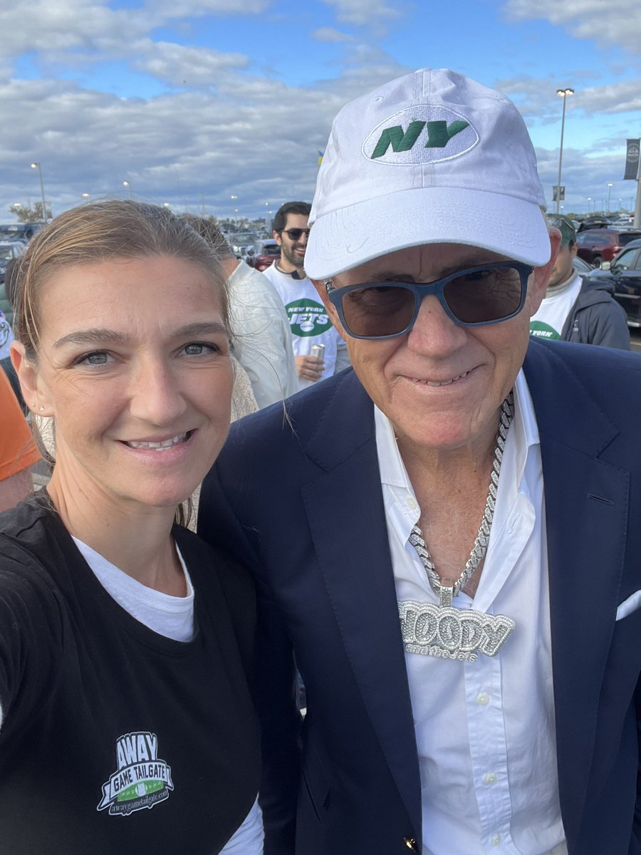 CourtneyAurillo's tweet photo. Thanks for stopping by our tailgate yesterday @woodyjohnson4   Great Jets Win!!!! https://t.co/egSx2m2LMO