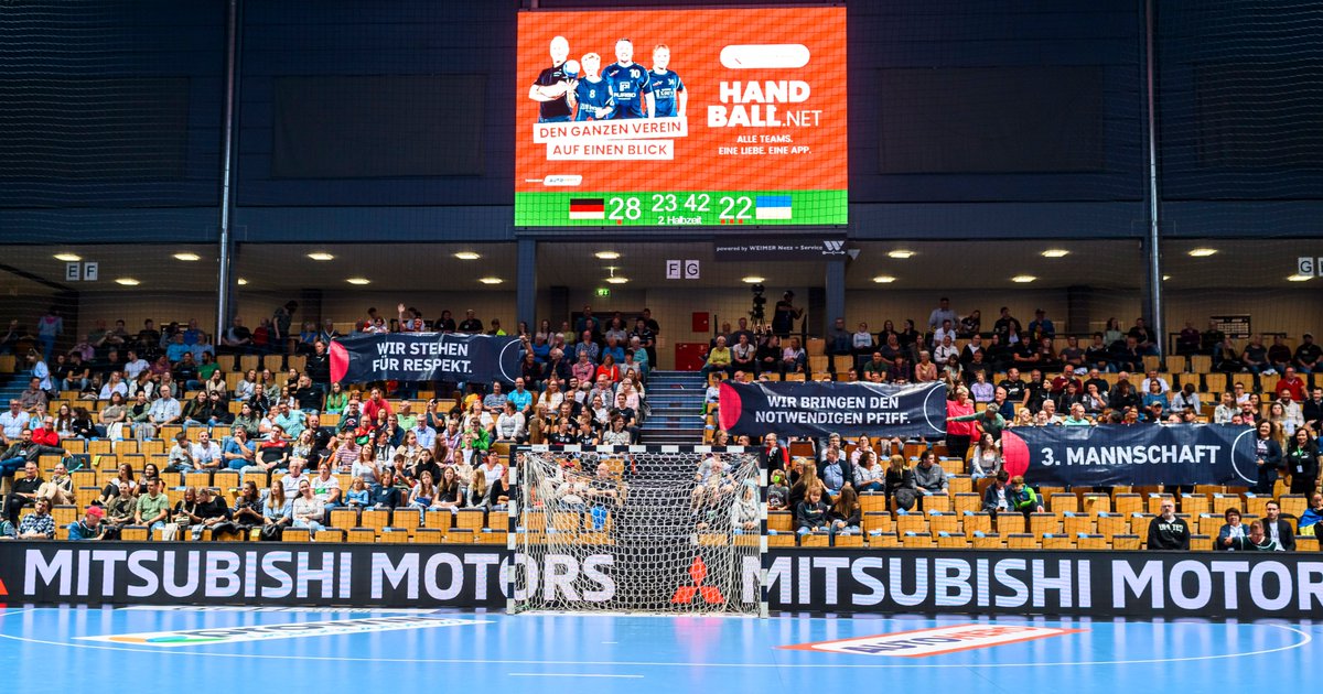 Recap Wetzlar 🔙 200 Schiedsrichterinnen und Schiedsrichter aus Hessen waren bei 🇩🇪🇺🇦 mit dabei! DANKE für euren Einsatz Woche für Woche! 💪 📸 Marco Wolf #GERUKR #Handball #WIRIHRALLE #aufgehtsDHB