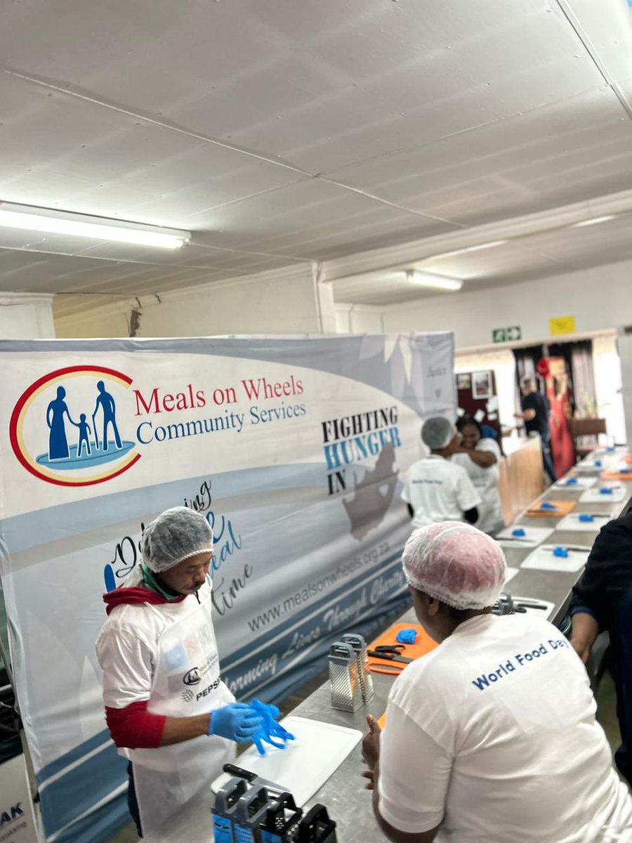 mowcs_sa's tweet photo. Bloemfontein has come online with @PepsiCo preparing 500 delicious meals to help end hunger on #WorldFoodDay2023 

#zerohunger 
#charityinmotion #delivering #foodsercurity 
#WorldFoodDay #sustainableagriculture 
#mealsonwheels #globalfoodchallenge #NutritionForAll
#hope #transforminglives #endhunger