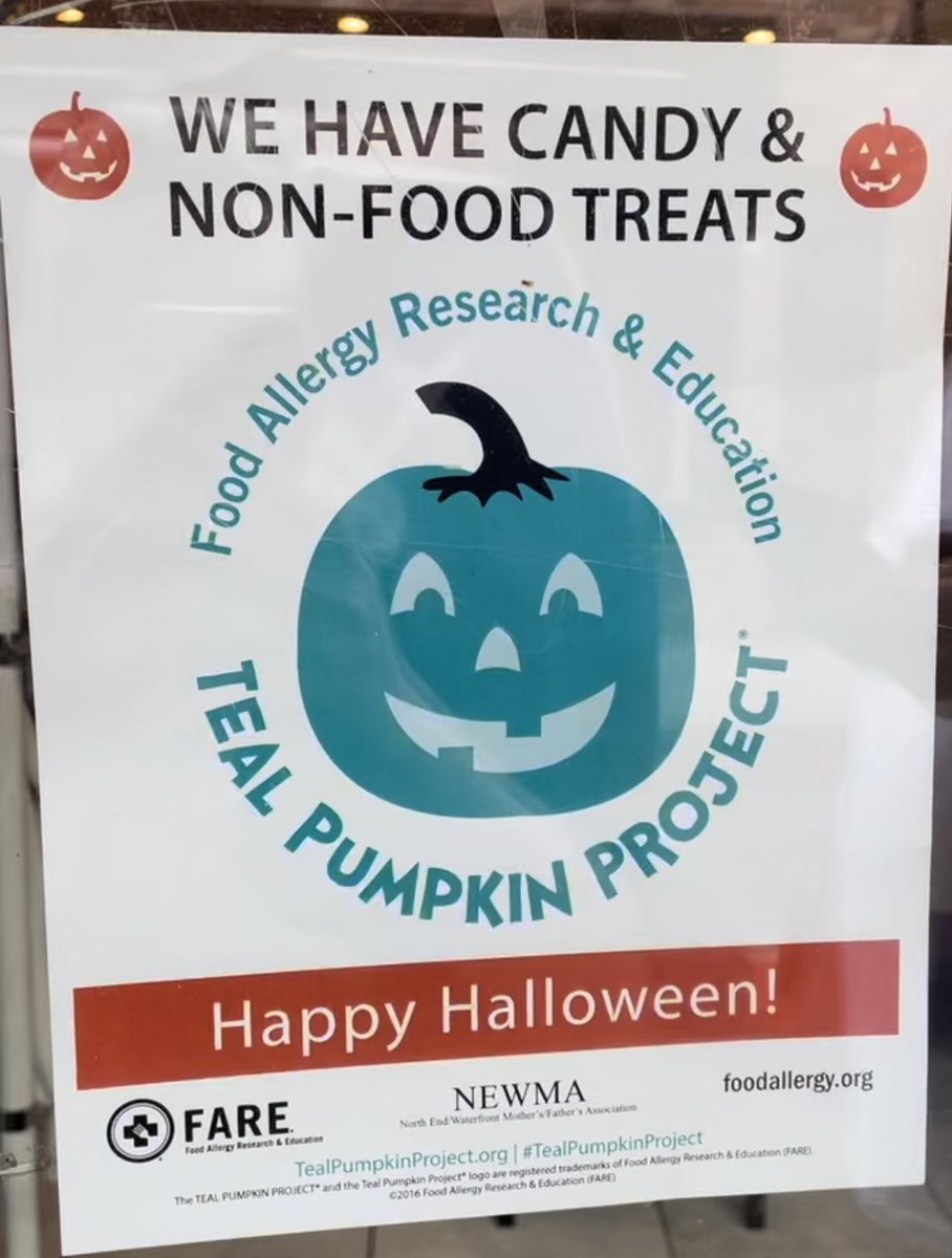 Back at work today after a fantastic wee spell of A/L 🎃 🧡I went to Salem, MA 🇺🇸 🧡I found the Teal Pumpkin Project really inspiring: 🧡Businesses display this poster if they have non-food treats available for children w food #allergy 🧡Teal pumpkin buckets are also available🦇