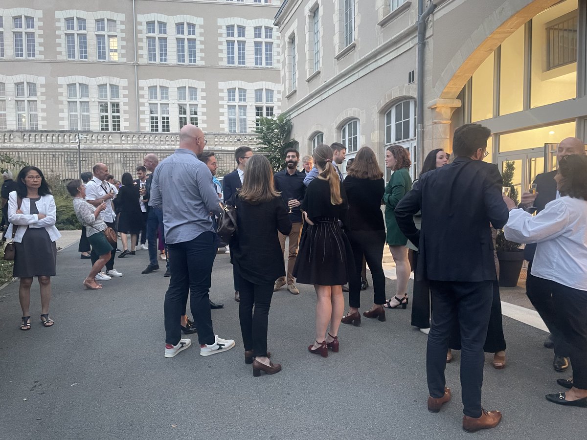 Retour sur la soirée de vendredi, la proclamation des résultats du #CAPA2023.
Une grande première dans les nouveaux locaux de l'ECOA!
Un grand moment de partage et d'émotions!
Nous avons dit au revoir à nos élèves de la promo 2022 et bonne route dans leur vie pro Bravo à tous !